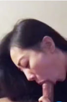 清纯女友主动跪舔 口交技巧超赞 4K高清